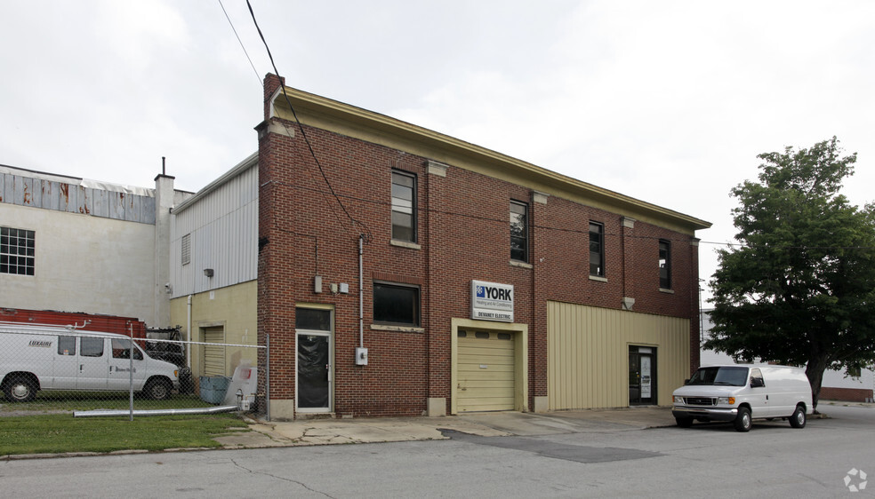 215 Clinton St, Harriman, TN à vendre - Photo principale – Image 1 sur 2