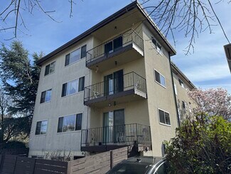 Plus de détails pour 2401 NW 63rd St, Seattle, WA - Logement à vendre