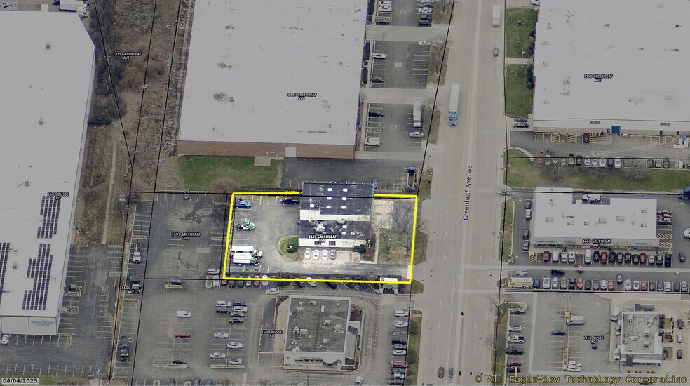 1655 Greenleaf Ave, Elk Grove Village, IL à louer - Photo de l’immeuble – Image 3 sur 8