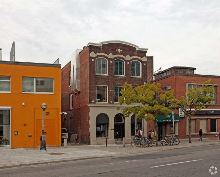 340 Richmond St W, Toronto, ON à vendre - Photo de l’immeuble – Image 1 sur 2