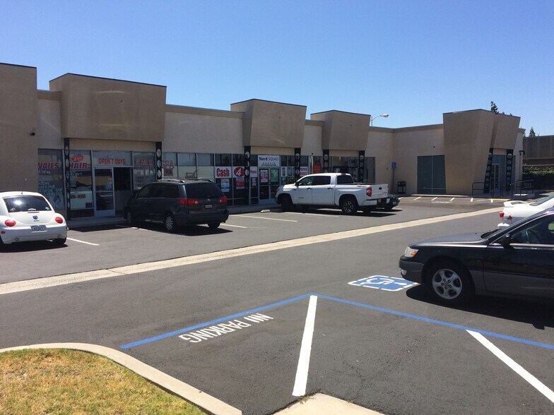1305-1307 Broadway, El Cajon, CA à louer - Photo de l’immeuble – Image 2 sur 7