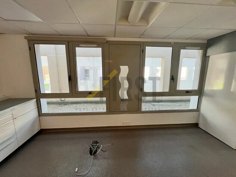 Bureau dans BIOT à louer - Photo intérieure – Image 3 sur 10