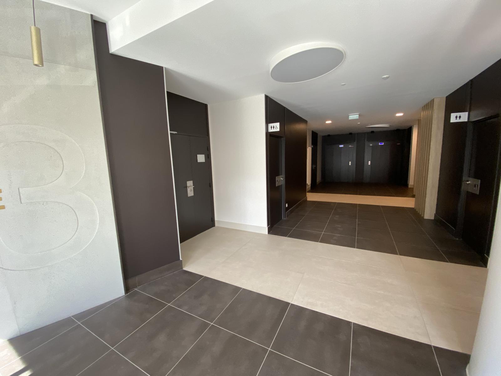 4 Rue Gaston Boyer, Reims à louer Hall d’entrée– Image 1 sur 9