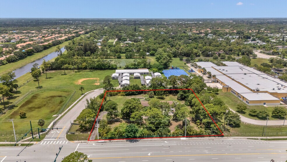 4899 S Haverhill Rd, Lake Worth, FL à vendre - Photo principale – Image 1 sur 10