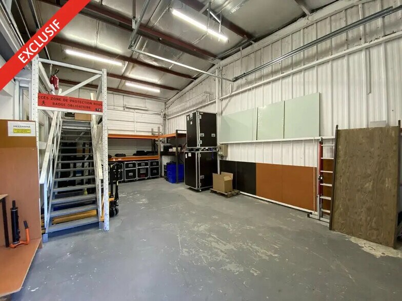 Local d'activités dans Quint-Fonsegrives à vendre - Photo de l’immeuble – Image 3 sur 10
