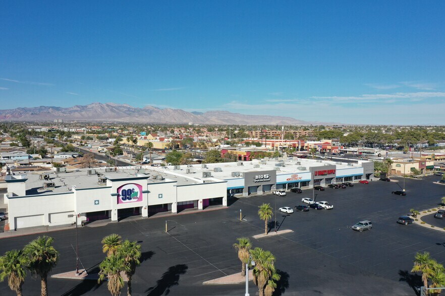 1132-1200 S Decatur Blvd, Las Vegas, NV à louer - Photo de l’immeuble – Image 2 sur 14