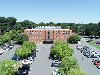 Plus de détails pour 309 S Sharon Amity Rd, Charlotte, NC - Bureau/Médical à louer