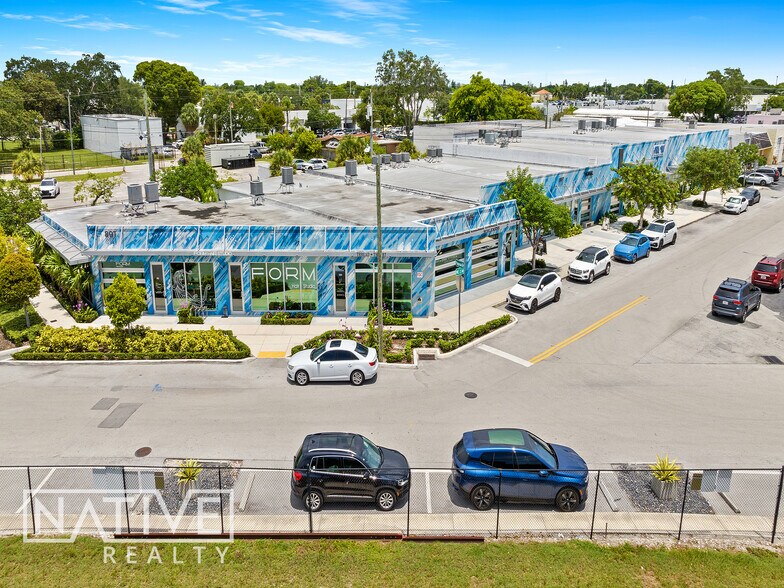 801-819 NE 2nd Ave, Fort Lauderdale, FL à louer - Photo de l’immeuble – Image 2 sur 15