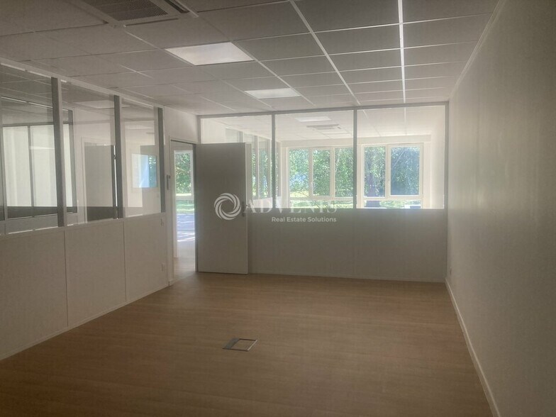 Bureau dans Vineuil à vendre - Photo intérieure – Image 2 sur 3