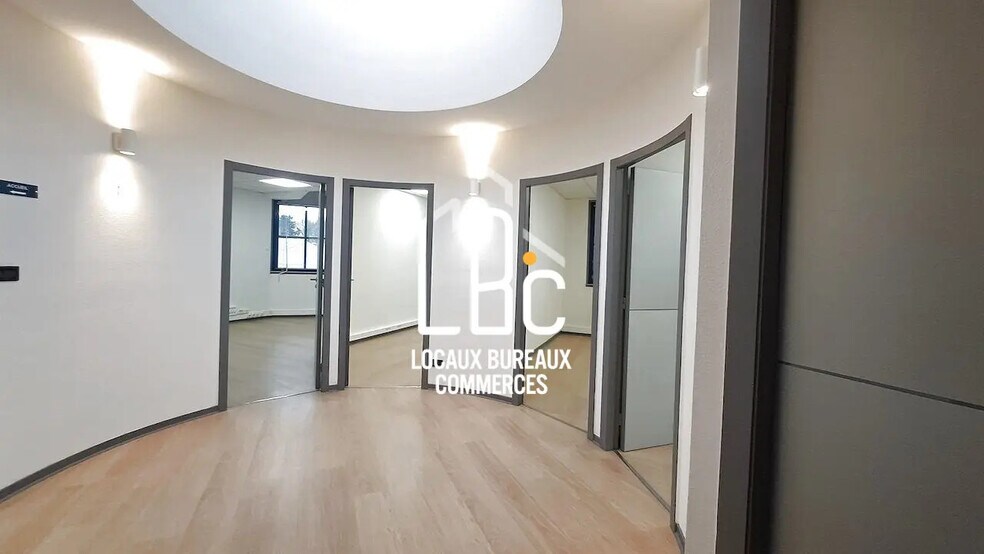 Bureau dans Sautron à louer - Photo intérieure – Image 2 sur 7