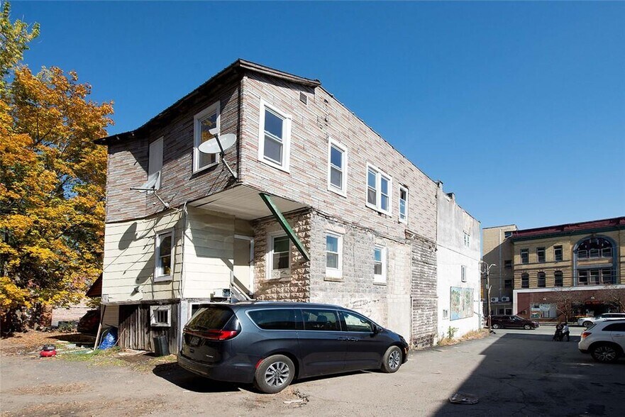 64 N Main St, Liberty, NY à vendre - Photo de l’immeuble – Image 3 sur 28
