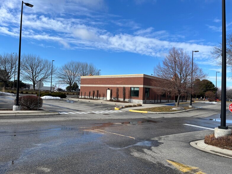 6490 S Federal Way, Boise, ID à vendre - Photo de l’immeuble – Image 2 sur 7