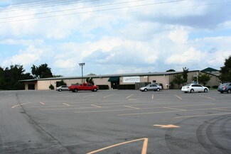 Plus de détails pour 1645-1647 Middle Tennessee Blvd, Murfreesboro, TN - Local d'activités à louer