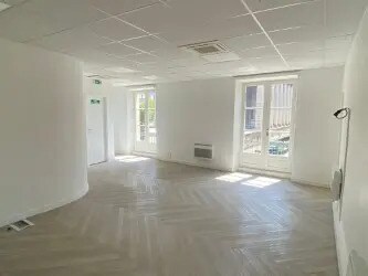 Bureau dans Paris à louer - Photo de l’immeuble – Image 3 sur 6