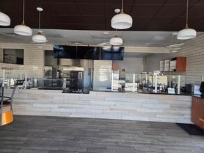 4855-4865 S Pecos Rd, Las Vegas, NV à louer Photo intérieure– Image 2 sur 3