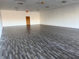 Plus de détails pour 1000-1088 Memorial Dr, Pulaski, VA - Bureau/Local commercial, Local commercial à louer