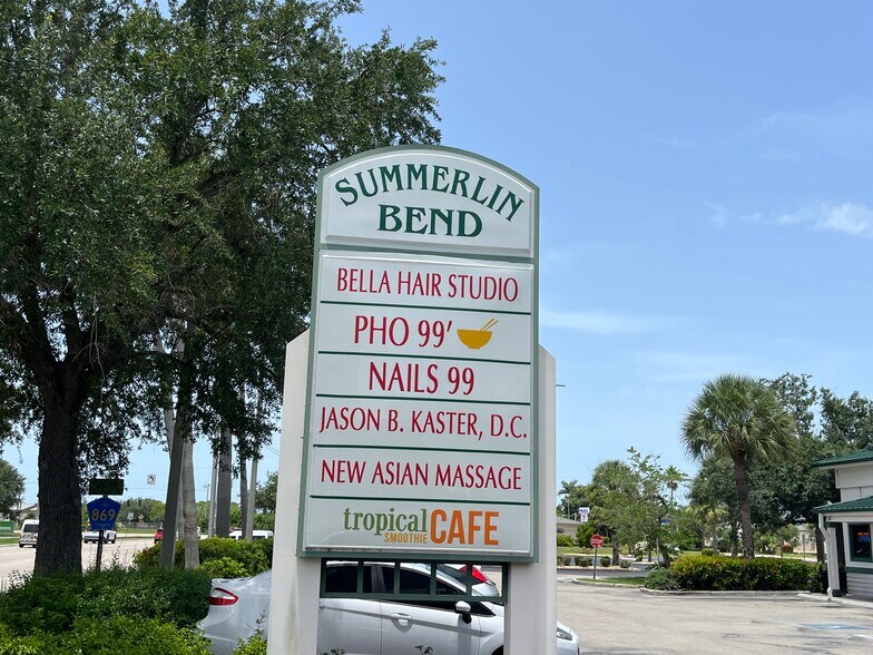 1791 Boy Scout Dr, Fort Myers, FL à louer - Photo de l’immeuble – Image 3 sur 3