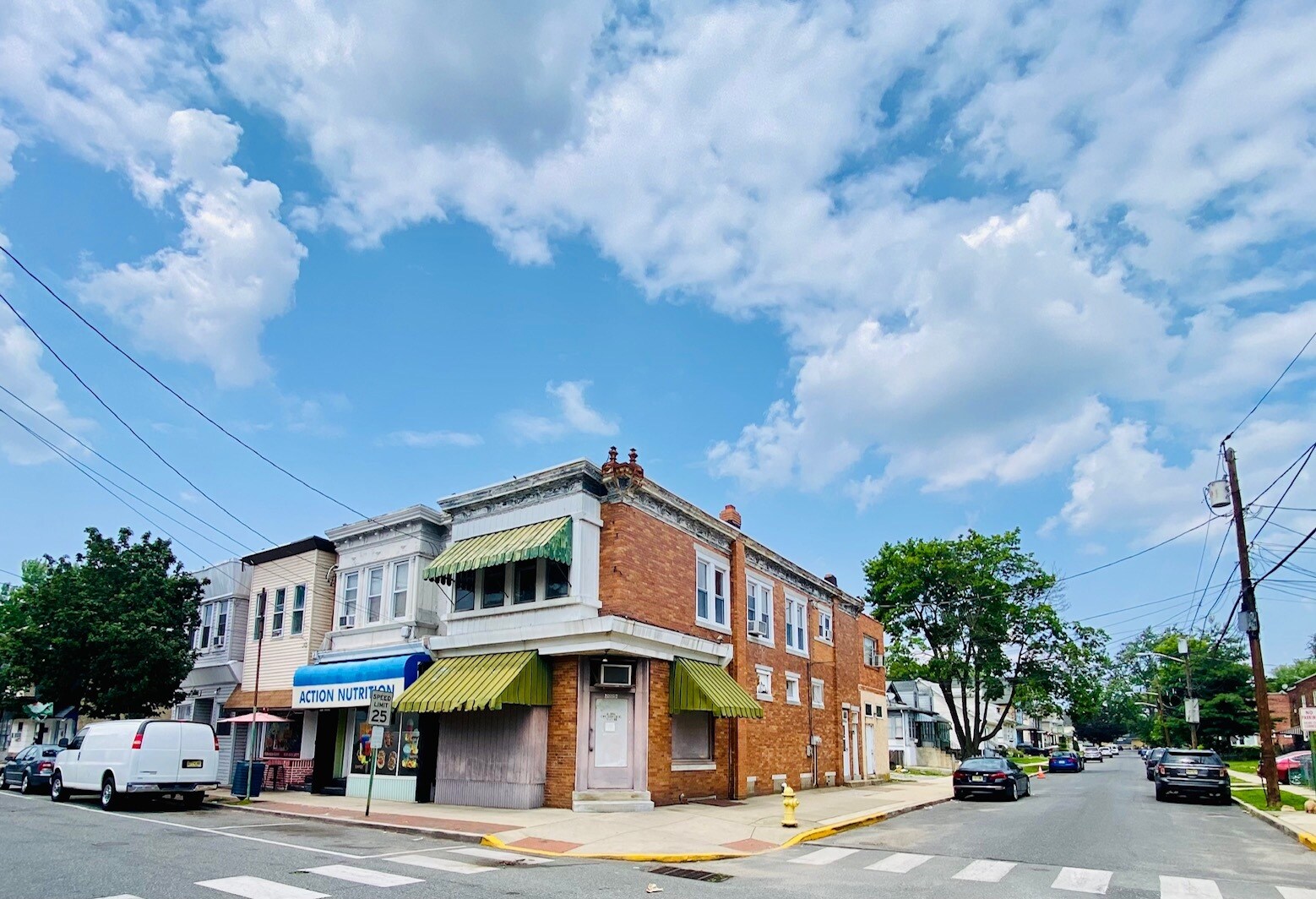 2025 Woodlynne Ave, Oaklyn, NJ à vendre Photo de l’immeuble– Image 1 sur 11