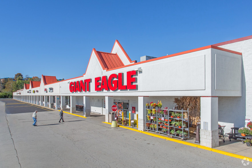 1300-1800 Hoffman Blvd, West Mifflin, PA à louer - Photo de l’immeuble – Image 1 sur 6
