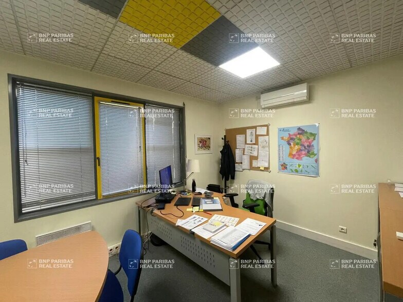 Bureau dans Olivet à louer - Photo de l’immeuble – Image 3 sur 9