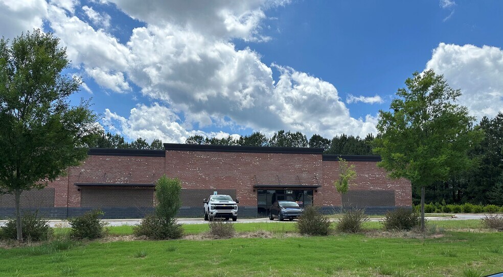 140 Weathers st, Youngsville, NC à louer - Photo de l’immeuble – Image 3 sur 20
