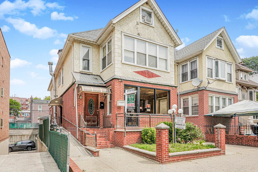 237 Bay Ridge Pky, Brooklyn, NY à vendre - Photo de l’immeuble – Image 1 sur 36