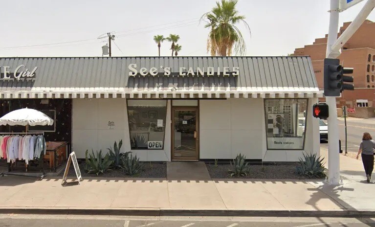 4201-4211 N Scottsdale Rd, Scottsdale, AZ à louer Photo de l’immeuble– Image 1 sur 4