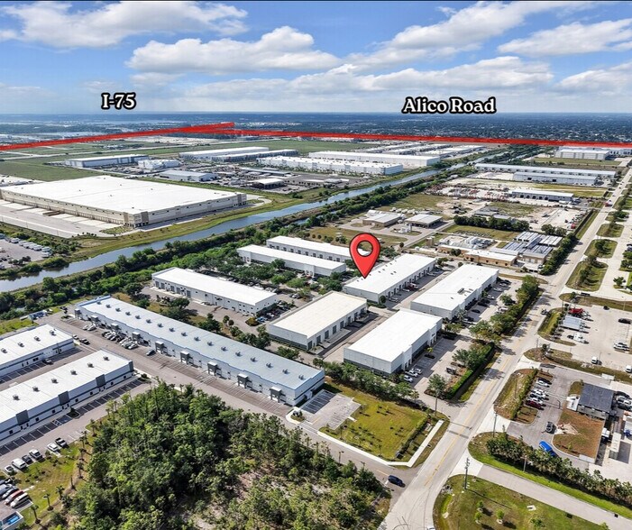 8801 Business Park Dr, Fort Myers, FL à vendre - Photo de l’immeuble – Image 1 sur 28