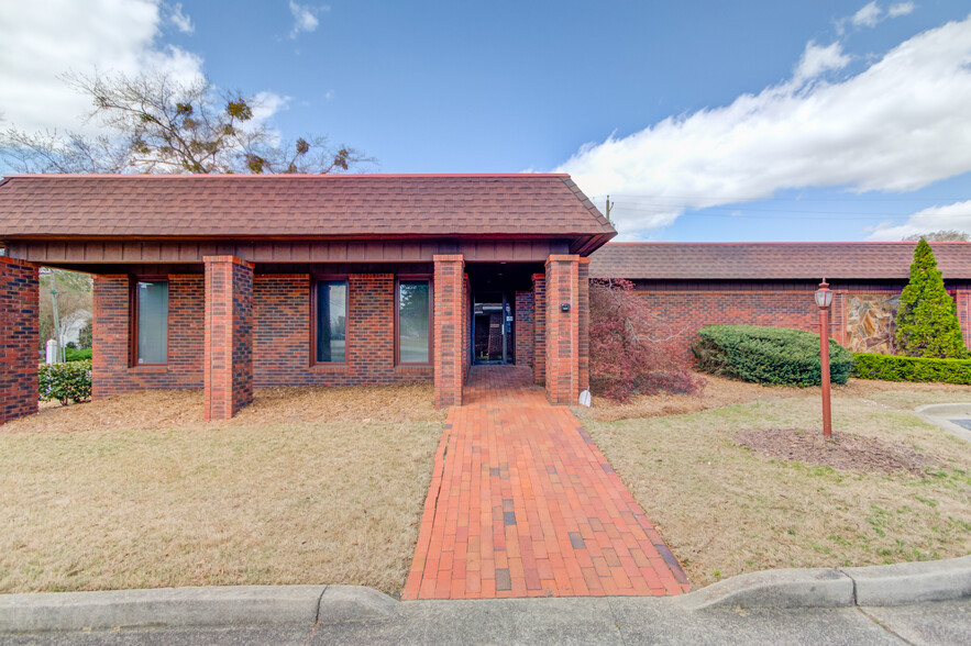 63 W Candler St, Winder, GA à louer - Photo de l’immeuble – Image 2 sur 28