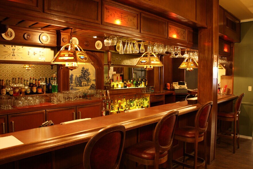 3008 McHenry Ave, Modesto, CA à vendre - Photo intérieure – Image 3 sur 6