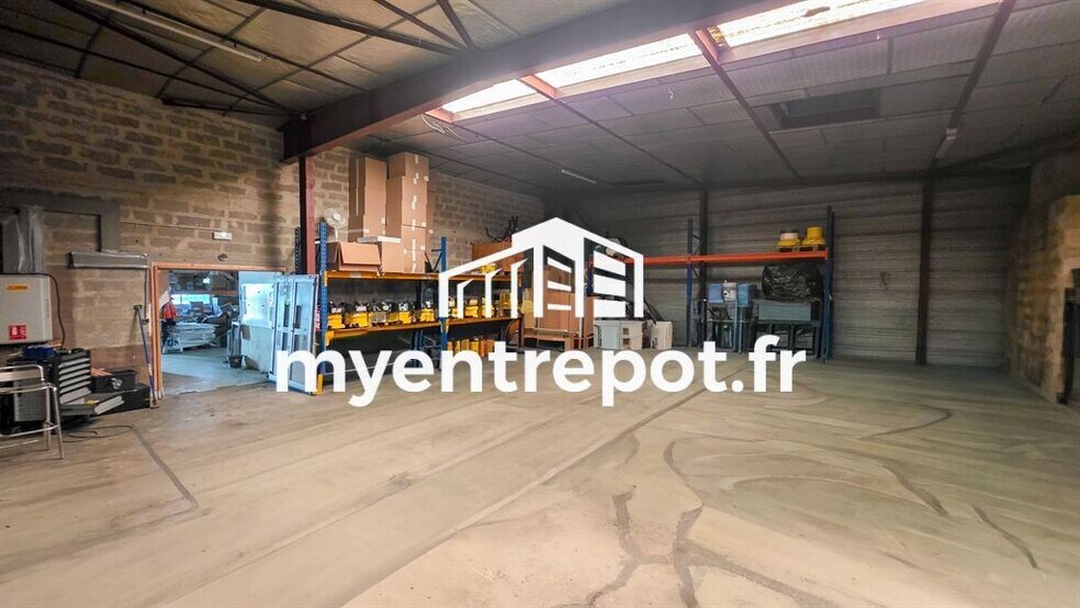 Local d’activités dans Aubagne à louer - Photo intérieure – Image 1 sur 5