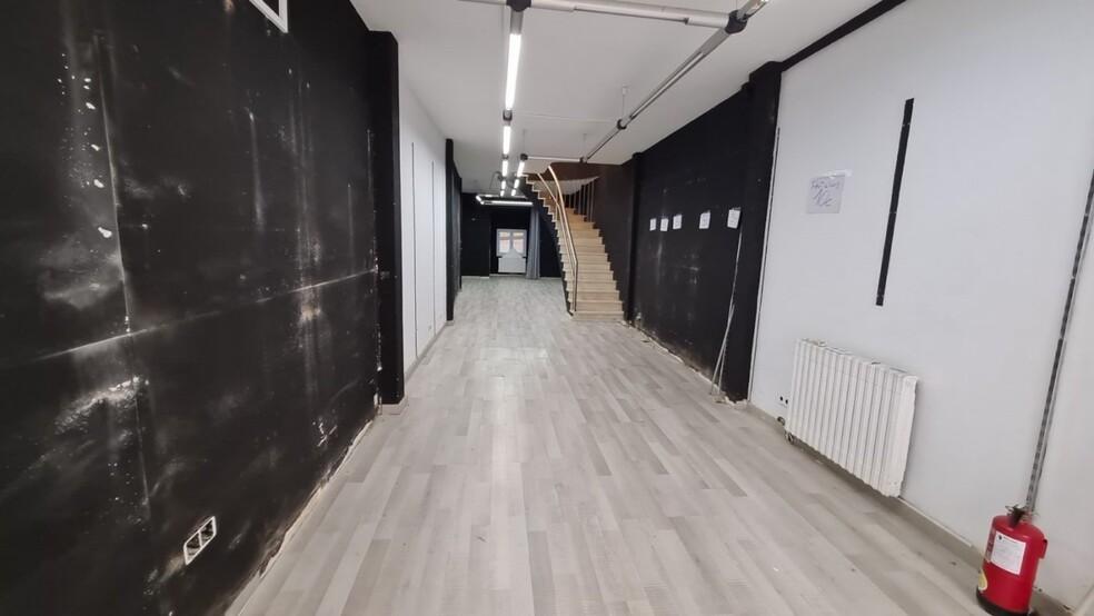 Local commercial dans Sant Pere de Vilamajor, Barcelona à vendre - Photo de l’immeuble – Image 2 sur 5