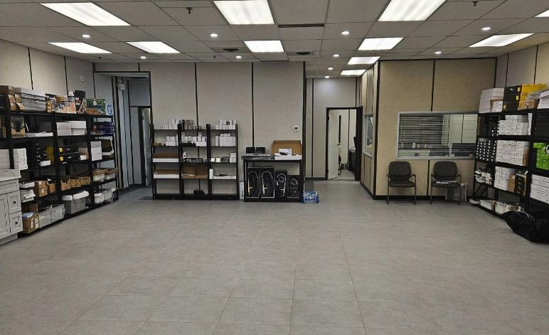 3300 Steeles Ave W, Vaughan, ON à louer Photo intérieure– Image 1 sur 1