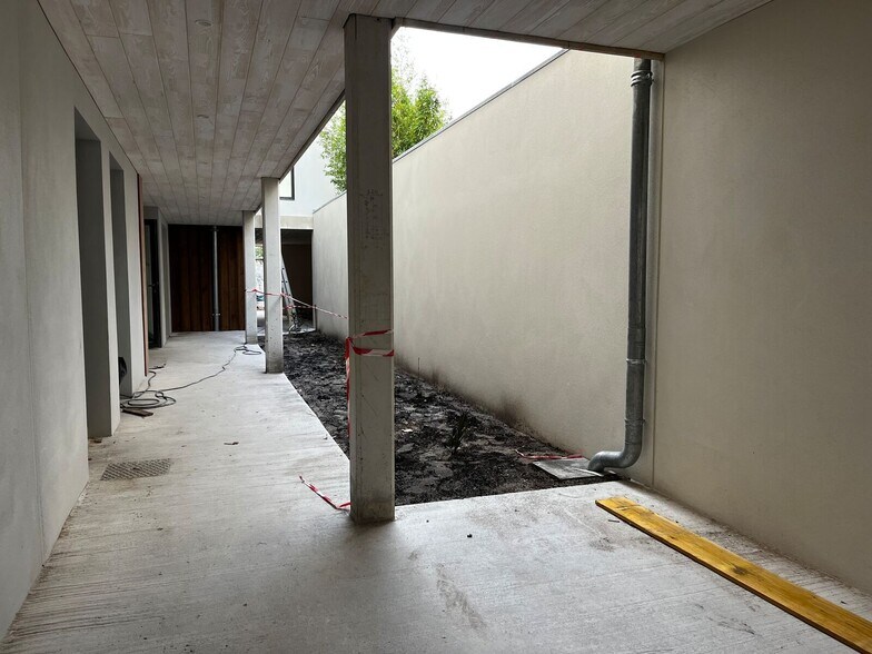 Bureau dans Bordeaux à louer - Photo de l’immeuble – Image 2 sur 9