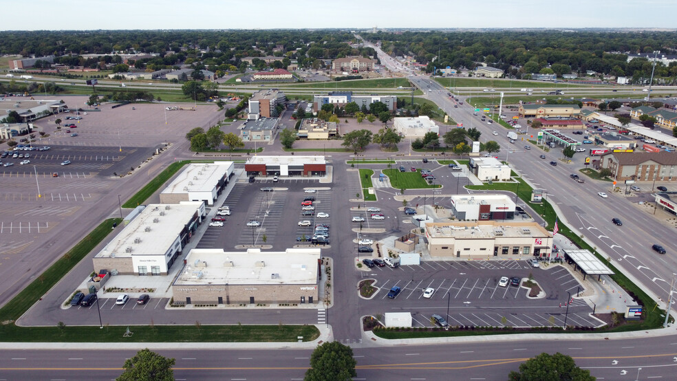 4101 W 41st St, Sioux Falls, SD à louer - Photo de l’immeuble – Image 3 sur 7