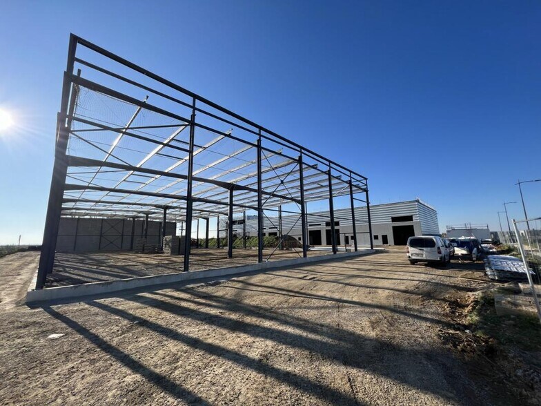 1 Rue Henry Fosse, Le Mesnil-Amelot à louer - Photo de la construction – Image 2 sur 5
