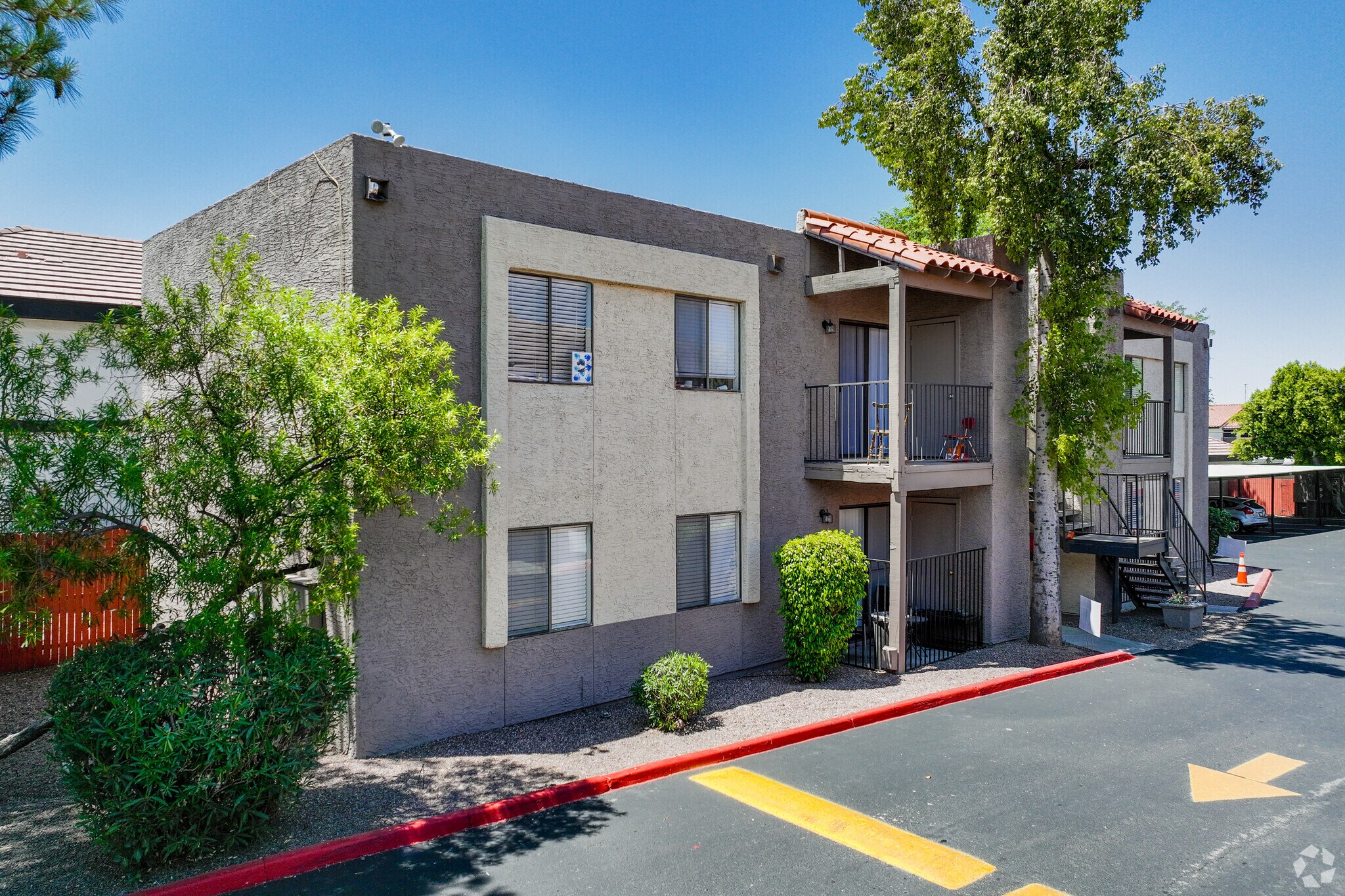 1207 N 48th St, Phoenix, AZ à vendre Photo principale– Image 1 sur 21