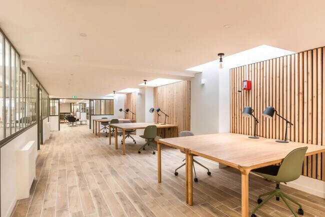 Plus de détails pour Bureau à vendre