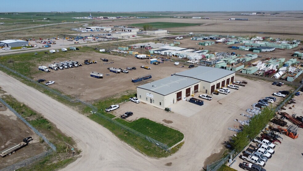 14037 Bennett Loop, Williston, ND à louer - Photo de l’immeuble – Image 2 sur 7