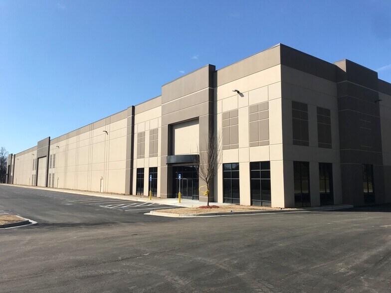 2100 S Martin St, East Point, GA à louer - Photo de l’immeuble – Image 3 sur 4