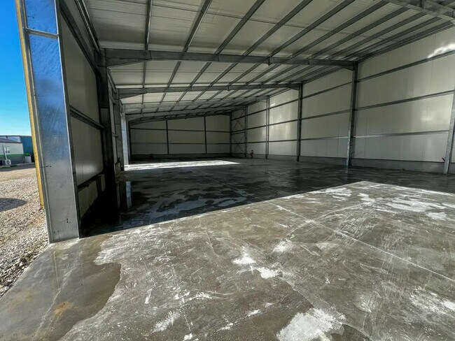 Plus de détails pour Industriel/Logistique à louer