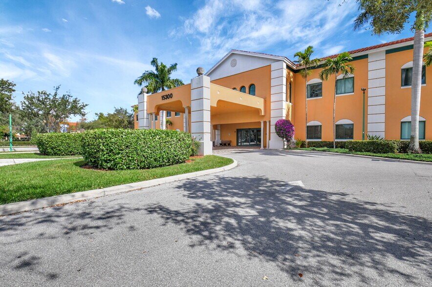15300 Jog Rd, Delray Beach, FL à louer - Photo de l’immeuble – Image 2 sur 16