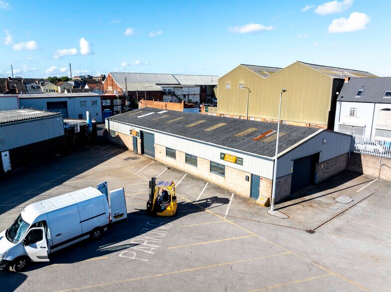 Strawberry St, Hull à louer - Photo de l’immeuble – Image 1 sur 7