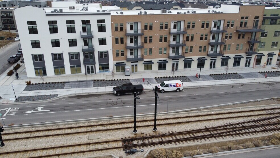 11321 South Grandville, South Jordan, UT à louer - Photo de l’immeuble – Image 2 sur 4