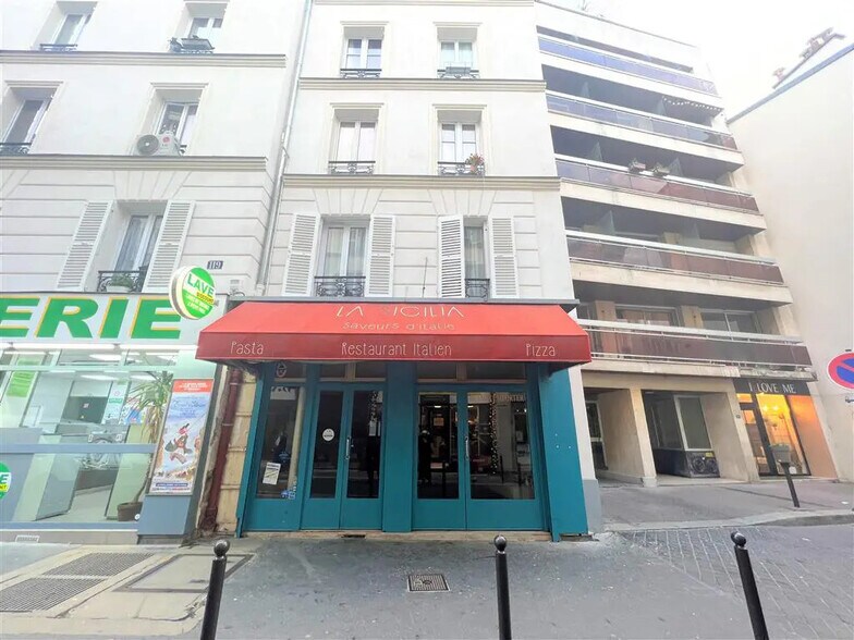 Local commercial dans Paris à louer - Photo de l’immeuble – Image 1 sur 6