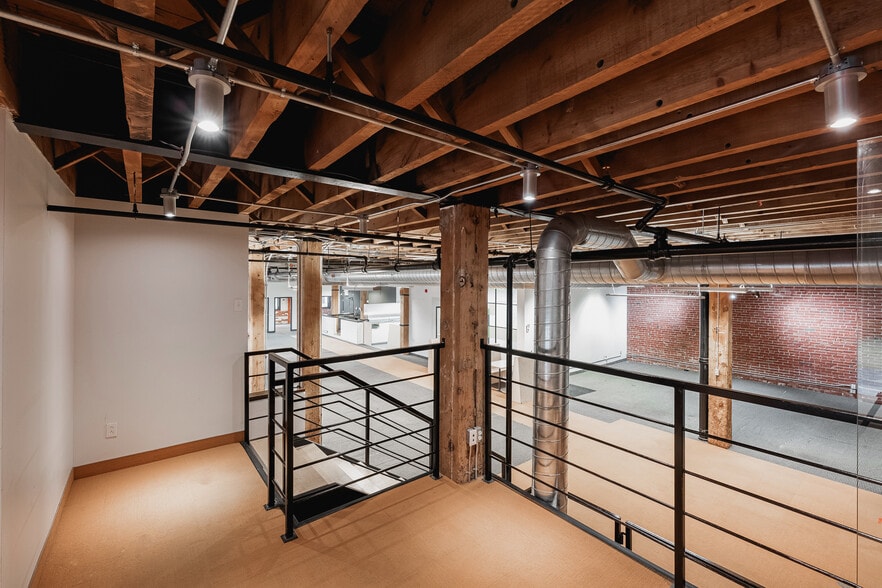 774 Rue Saint-Paul O, Montréal, QC à louer - Photo intérieure – Image 3 sur 7