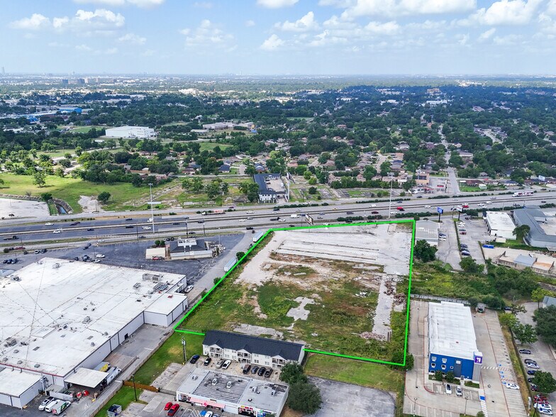 4900 North Fwy, Houston, TX à louer - Photo de l’immeuble – Image 3 sur 25