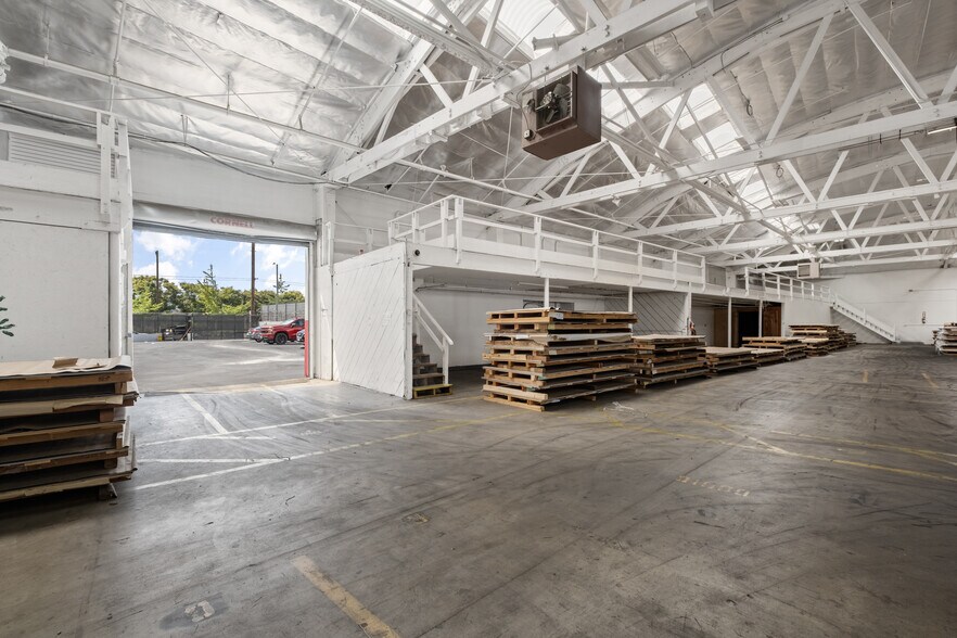 3417 Vineyard Ave, Los Angeles, CA à louer - Photo de l’immeuble – Image 3 sur 5