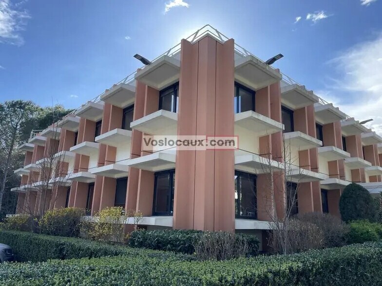 Bureau dans SOPHIA ANTIPOLIS à louer - Photo de l’immeuble – Image 1 sur 2