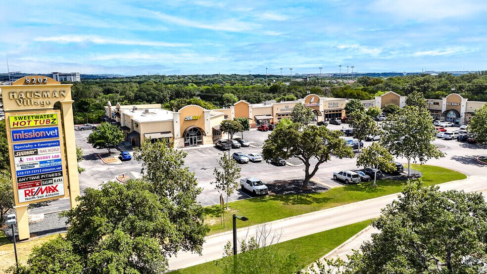 13706 N Loop 1604 W, San Antonio, TX à louer - Photo de l’immeuble – Image 2 sur 17
